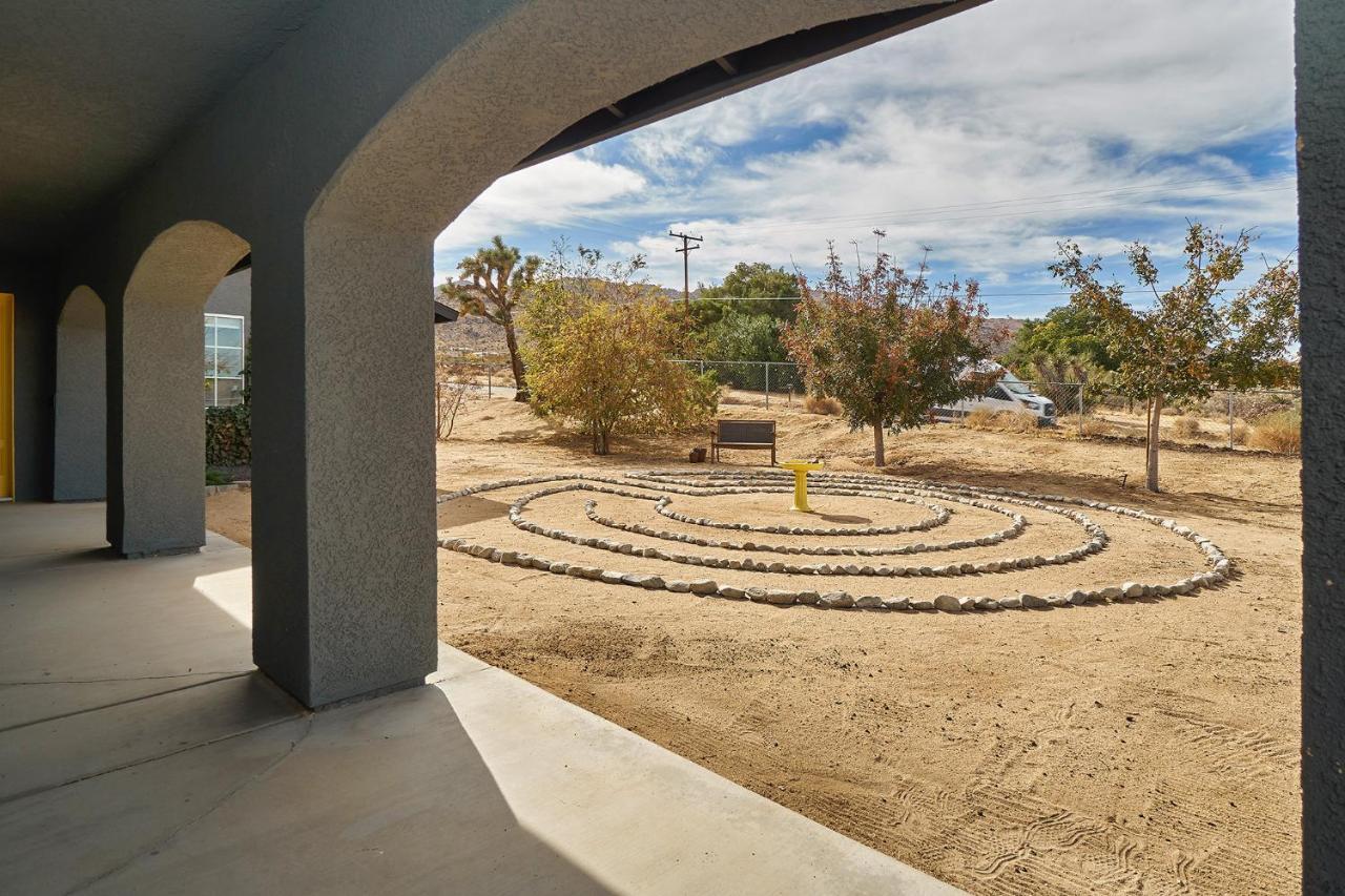 Eclectic Joshua Tree Villa ภายนอก รูปภาพ